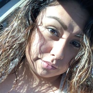 Meet your Posher, Myra